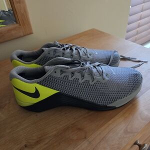 Nike Metacon 4 Gunsmoke Volt